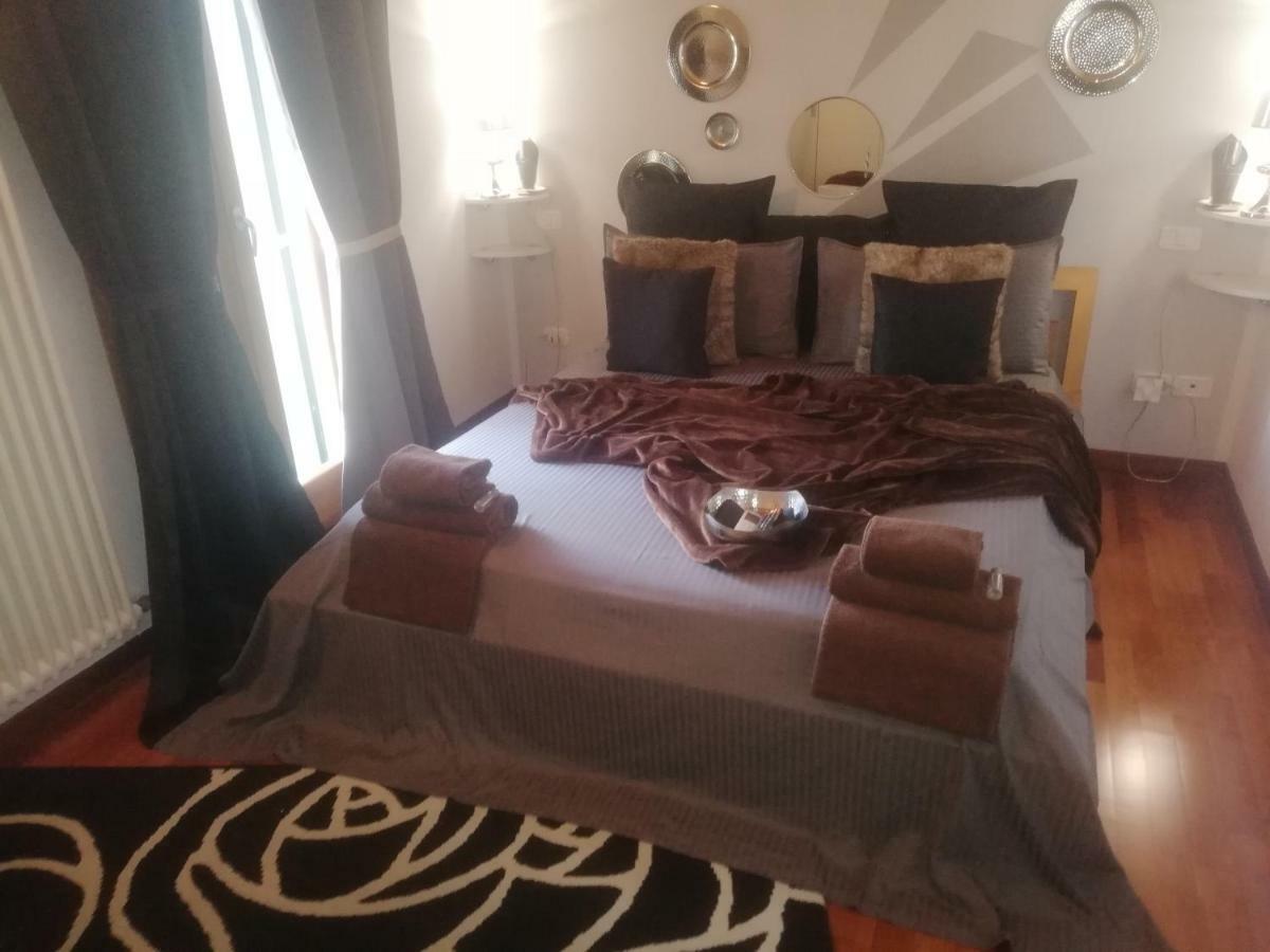Отель Garda House Сандра Экстерьер фото