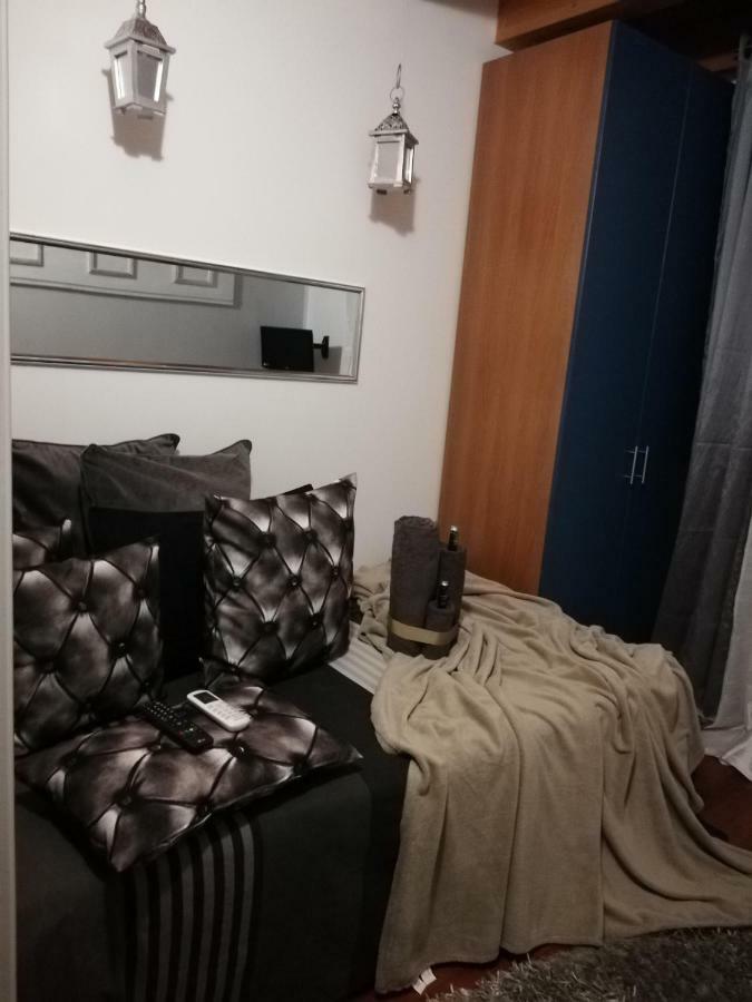 Отель Garda House Сандра Экстерьер фото