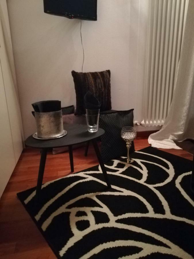 Отель Garda House Сандра Экстерьер фото