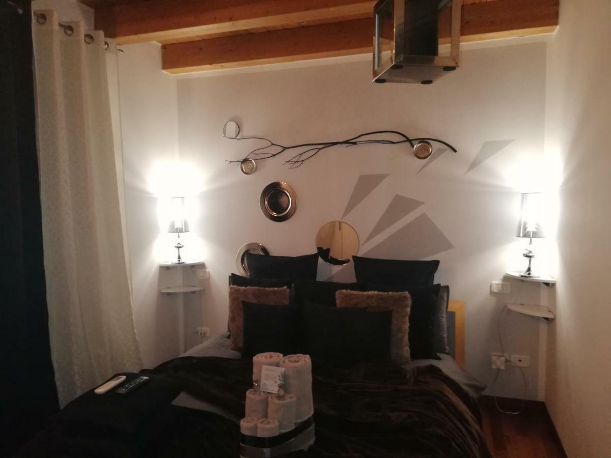Отель Garda House Сандра Экстерьер фото