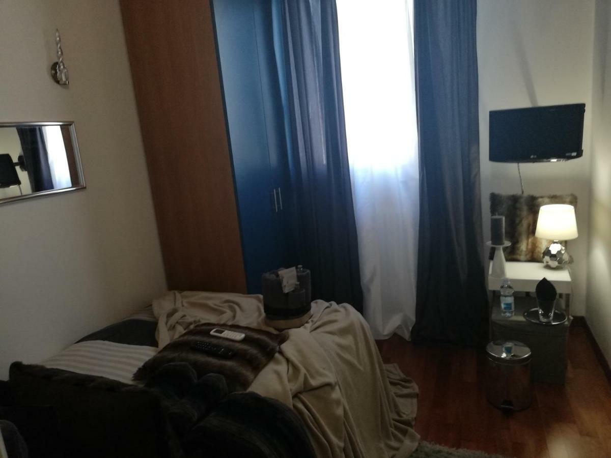 Отель Garda House Сандра Экстерьер фото